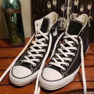 Converse shoes. Men's Size 11.